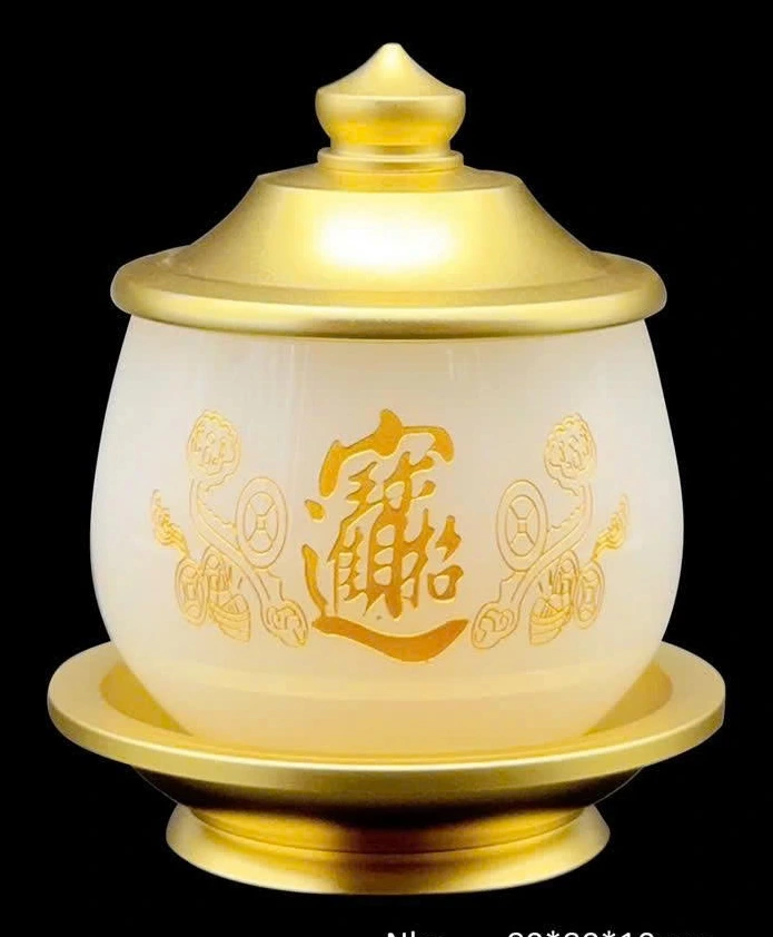 Ly có nắp lưu ly chiêu tài