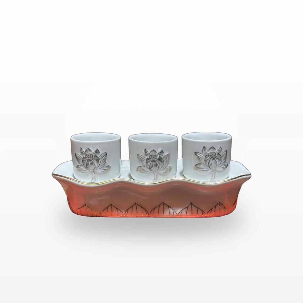 Bộ 3 chén thờ bạch ngọc hoa sen viền vàng (kèm khay)