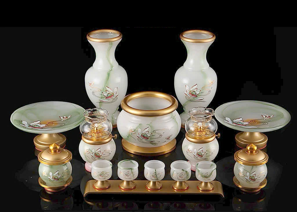 Bộ đồ thờ men trắng ngọc (1035)